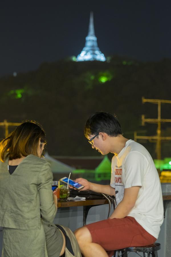 פטצ'אבורי Chedi View Hostel מראה חיצוני תמונה