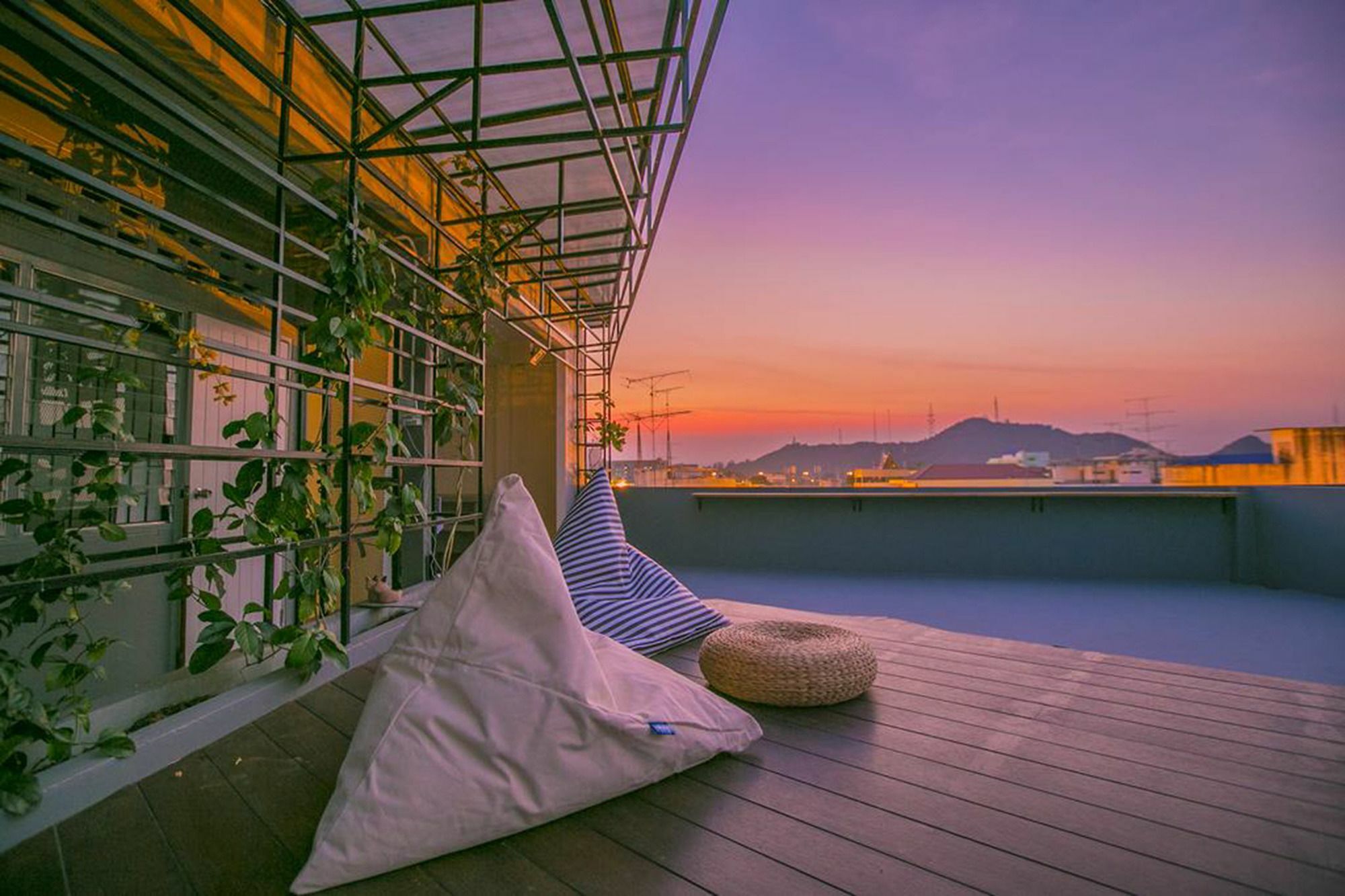 פטצ'אבורי Chedi View Hostel מראה חיצוני תמונה